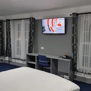 Hotel Dreams - Park View, Barking (Greater London)