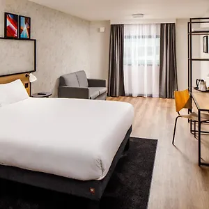 Hotel Ibis London Heathrow Terminal 5, Hillingdon