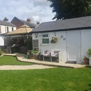 Sally's Luton (Bedfordshire)